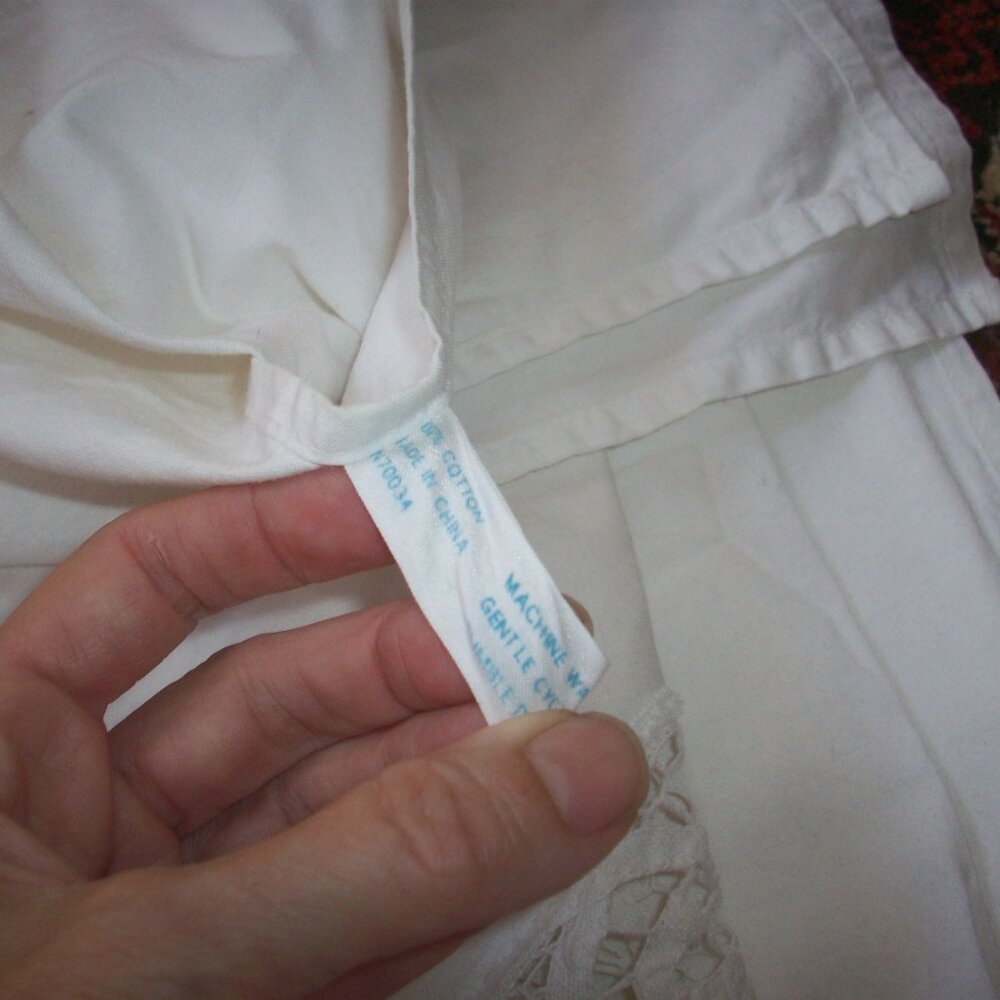VTG Battenburg Lace Full Size Flat Sheet White 100% Cotton 79" x 90" - 2 Stains - Picture 11 of 12